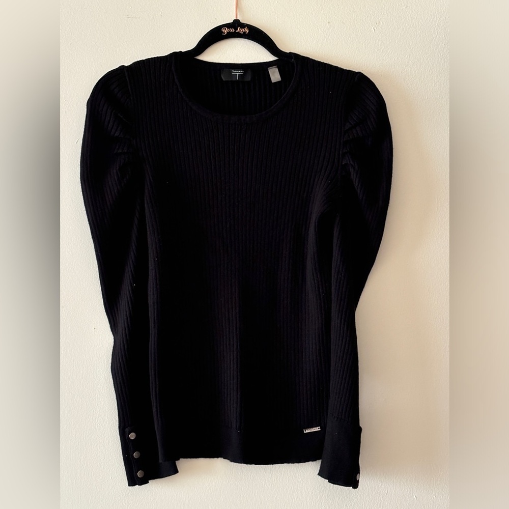 T Tahari knit tee with puffy shoulders